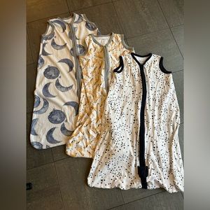 Lot of 3 Burt’s bees sleepsacks large